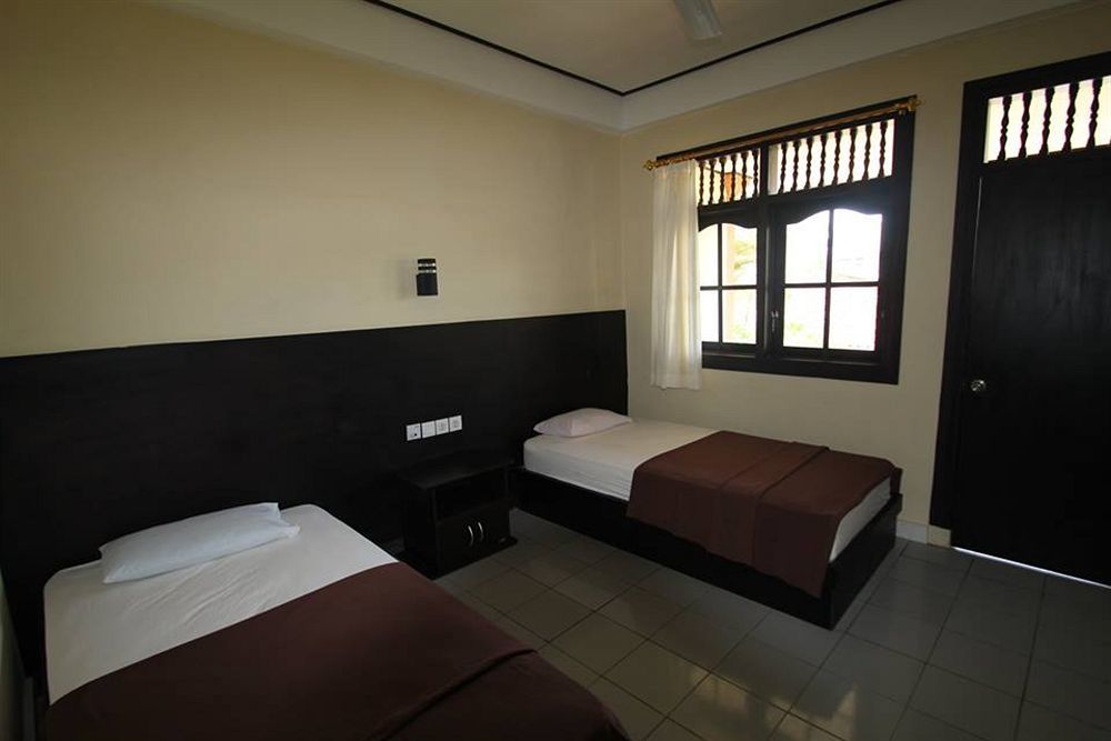 Beneyasa Beach Inn I Kuta Lombok Extérieur photo